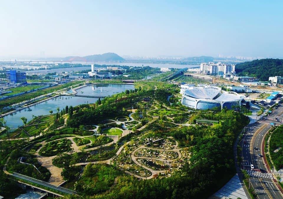 韓國樂天世界首爾植物園韓屋村五日遊