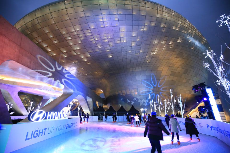 東大門設計廣場（DDP）Dongdaemun Design Plaza