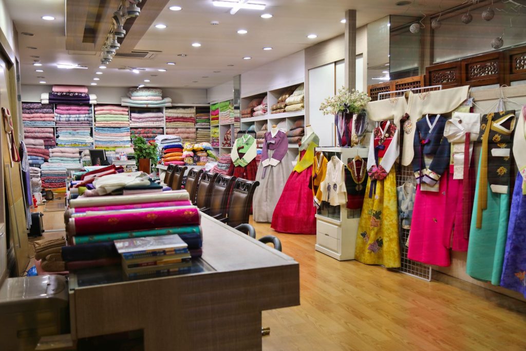 韓國傳統市場棉被與寢具店鋪