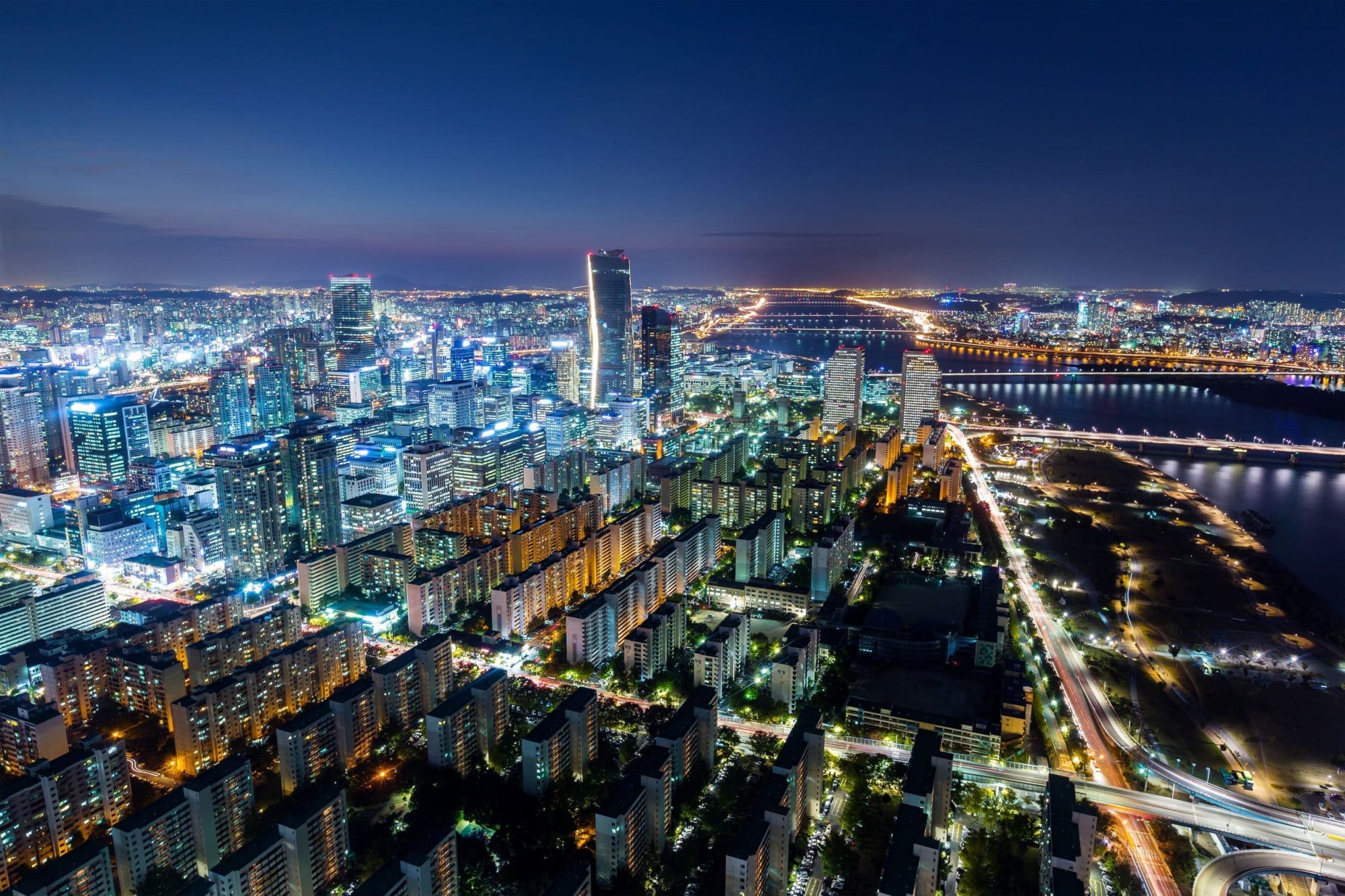 韓國首爾城市天際線與四季旅遊天氣