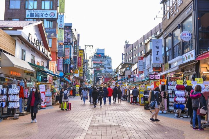 首爾弘大攻略|地鐵出口、延南洞、購物美食與夜生活