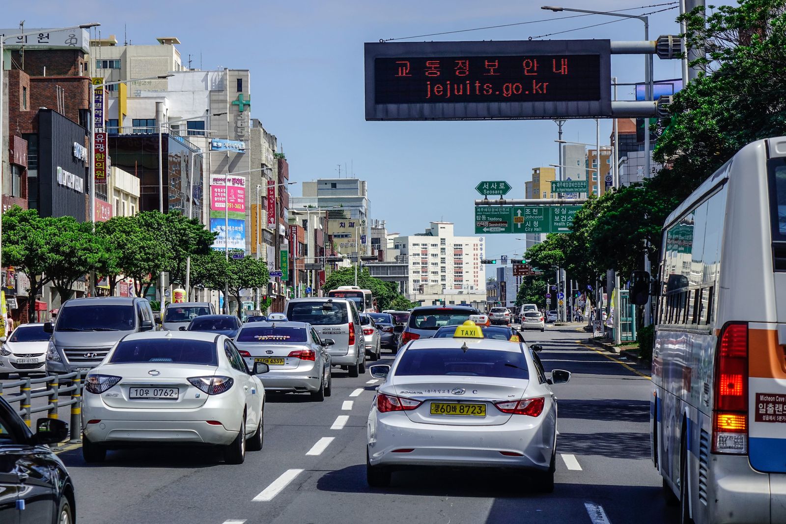 濟州白色計程車與黃色營業車牌