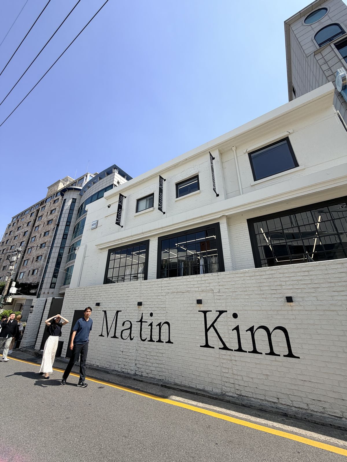 Matin Kim 島山店外觀與沿街入口