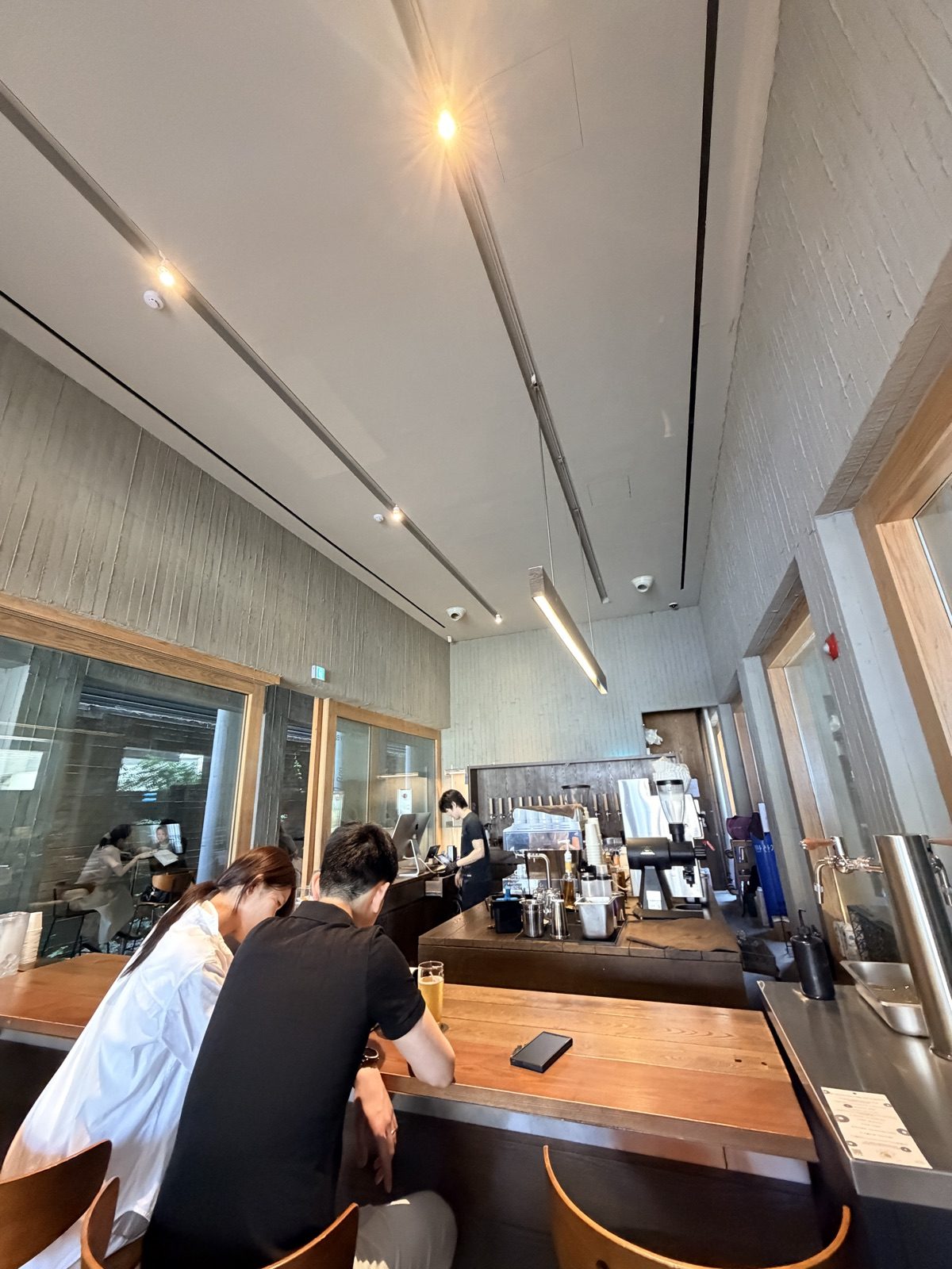 聖水洞逛街路線中的餐廳室內座位
