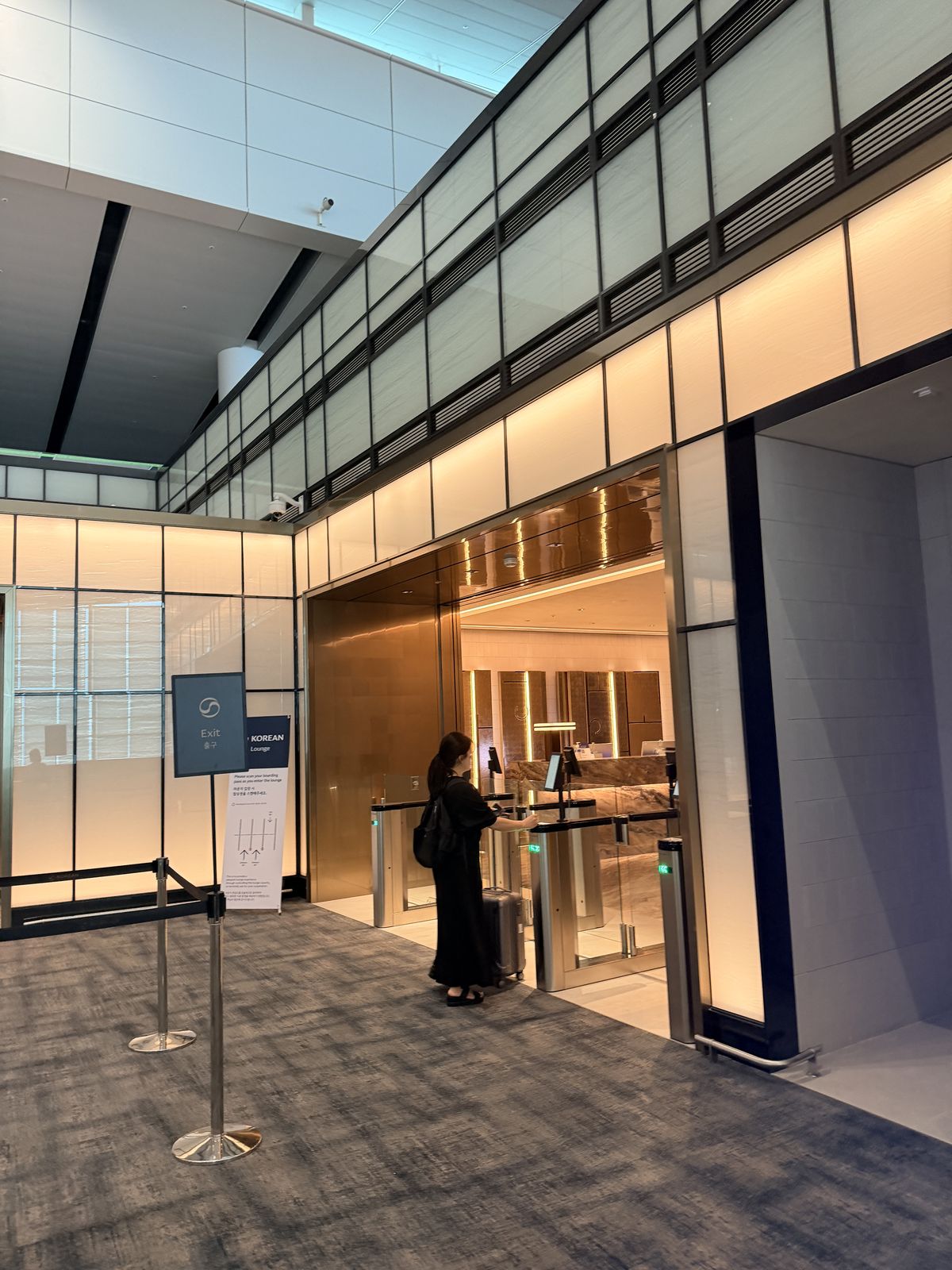 仁川機場第二航廈大韓航空 Prestige West Lounge 入口