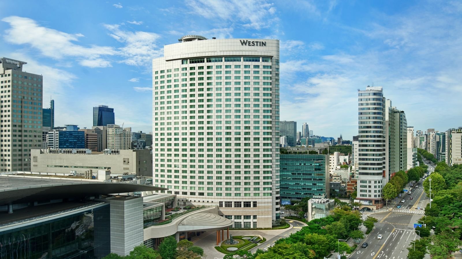 帕納斯威斯汀建築與江南城市景色