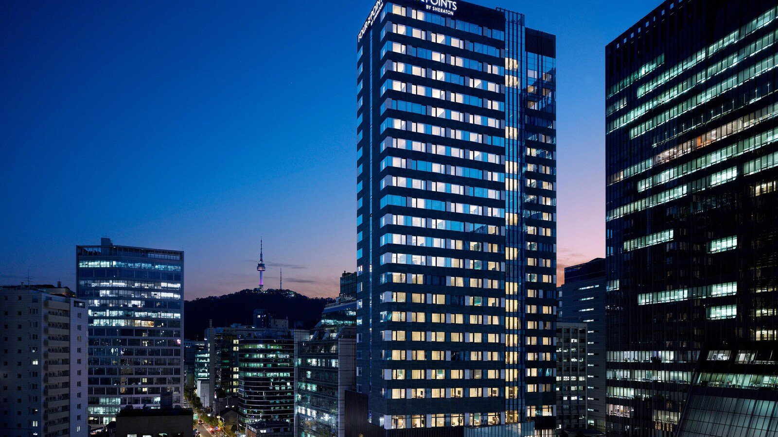 首爾明洞朝鮮福朋喜來登建築夜景