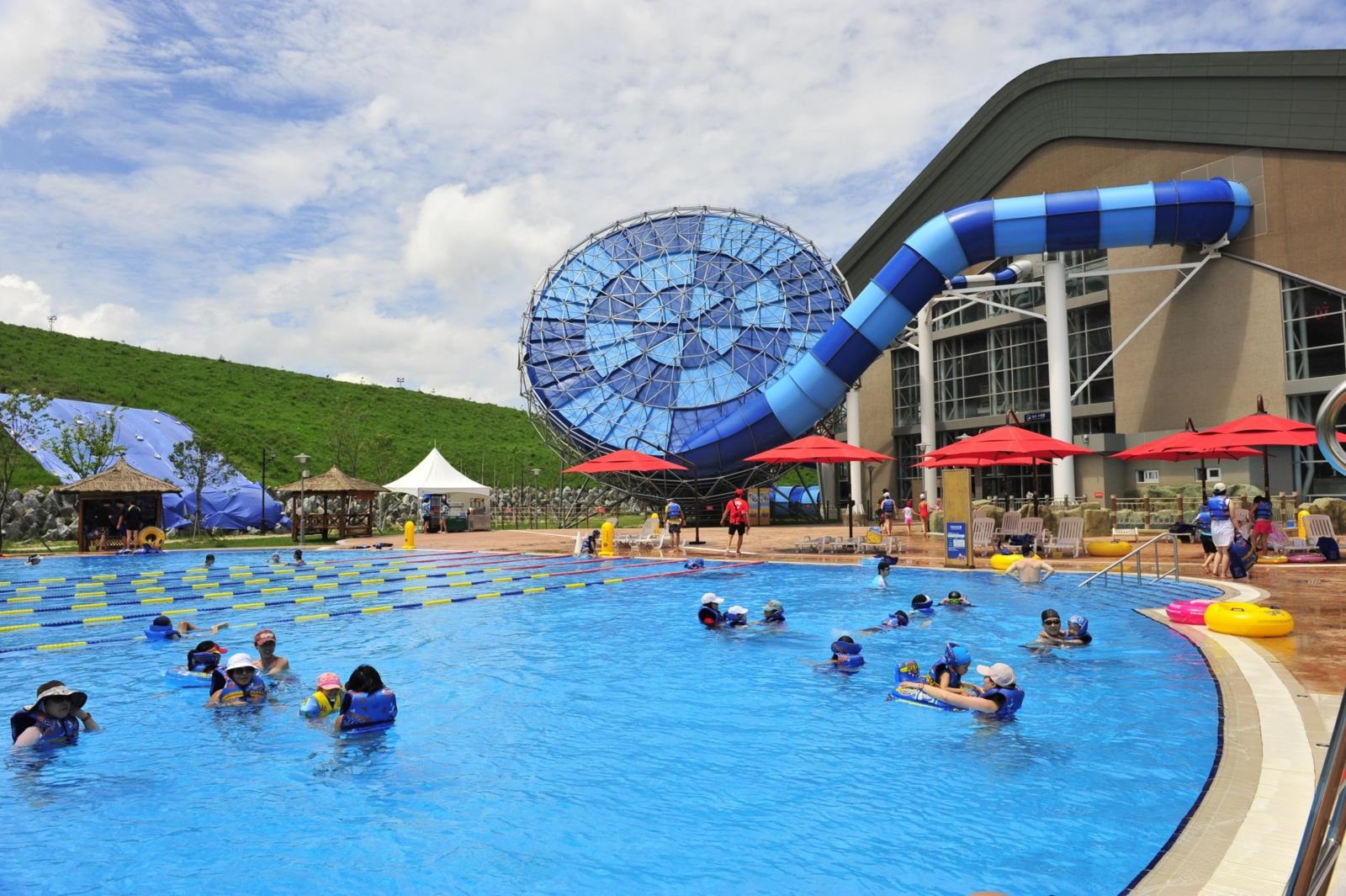 Alpensia 水上樂園的戲水空間