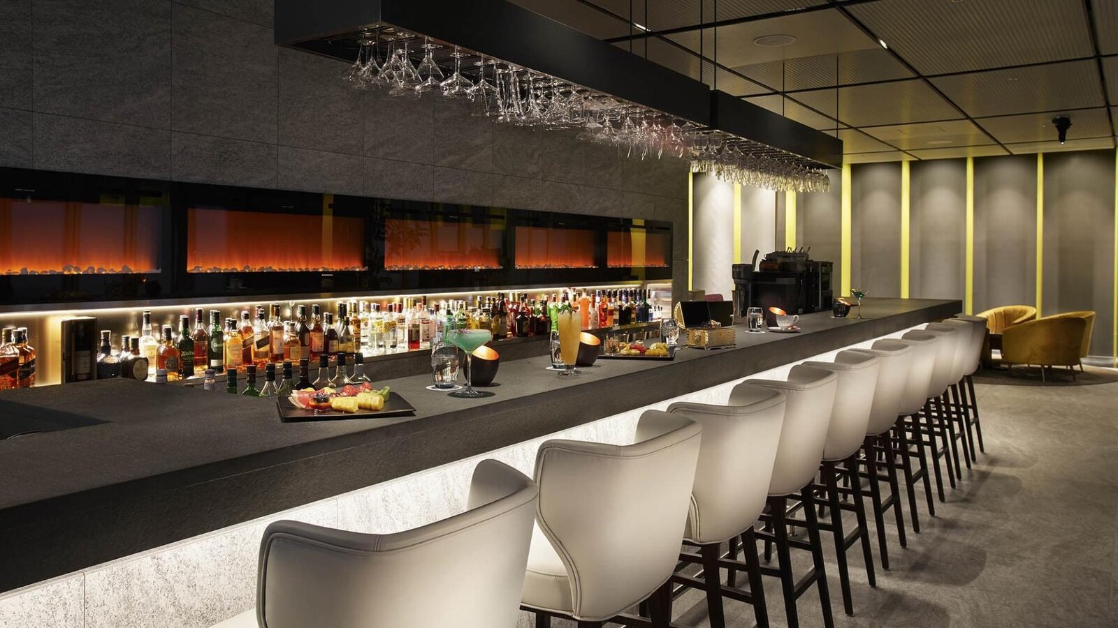 Floating 餐廳酒吧的用餐區
