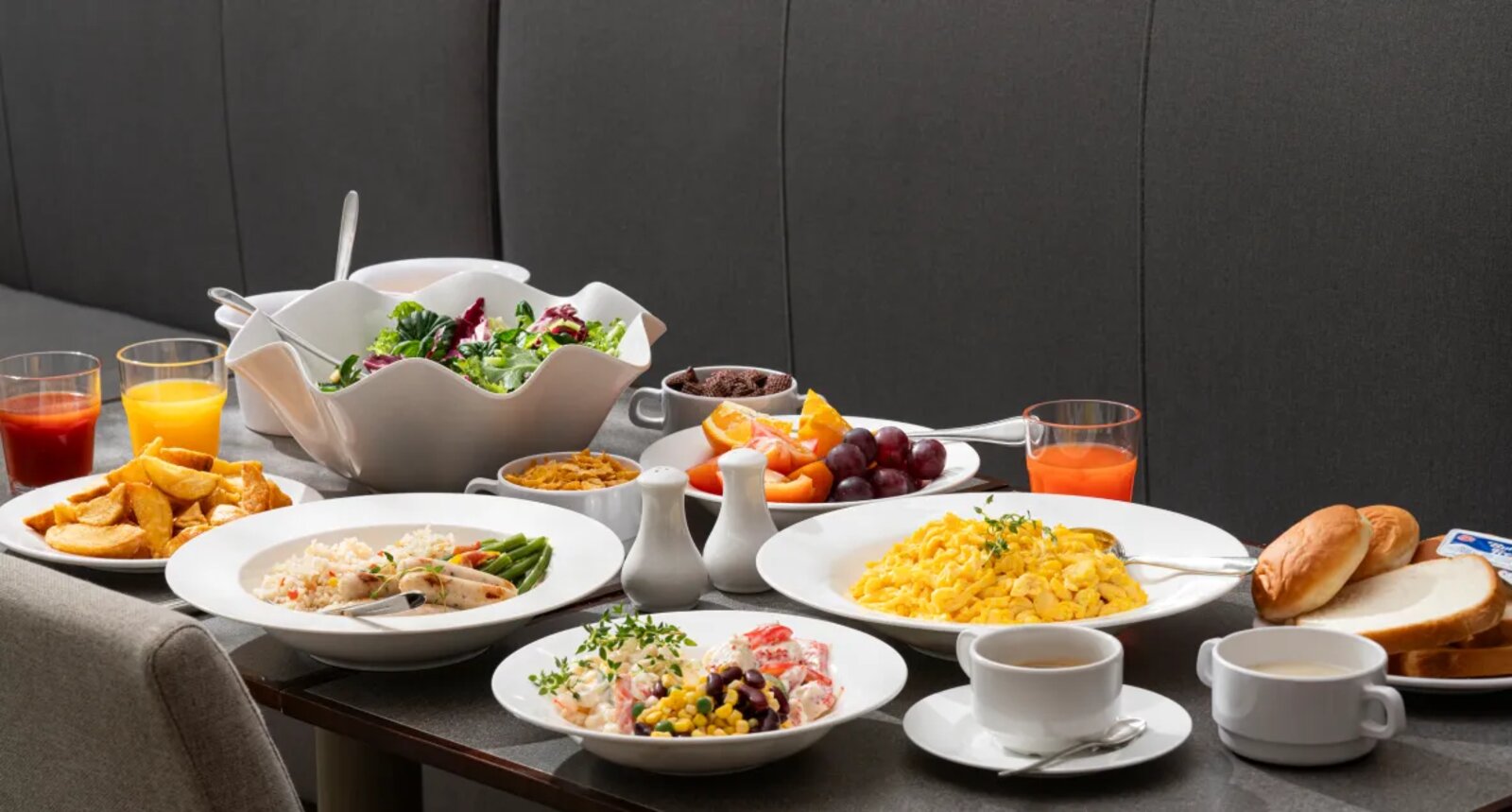 LA MATINEE 餐廳的用餐區