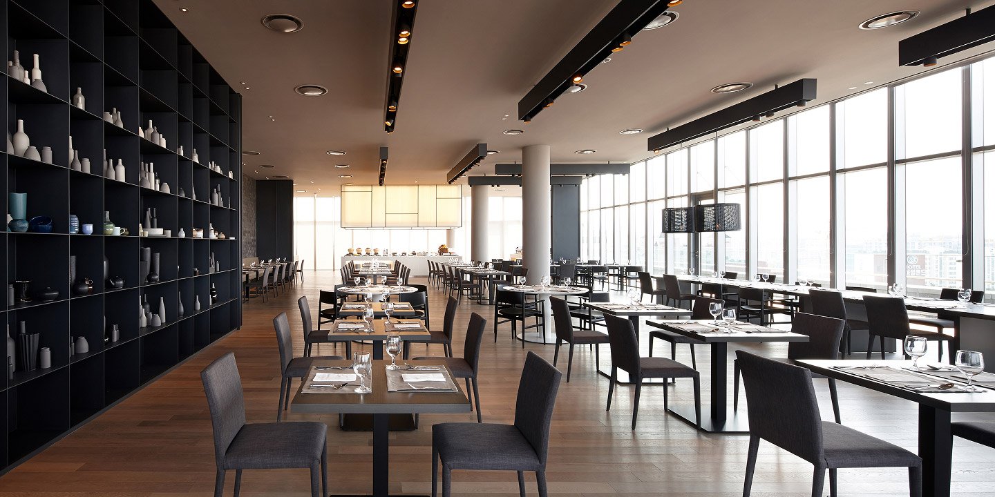 新羅舒泰濟州的餐廳用餐空間