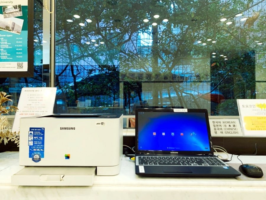 中央站館公共空間的電腦與印表機