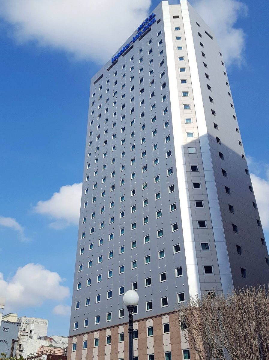 東橫 INN 釜山海雲台 2 號館的大樓外觀