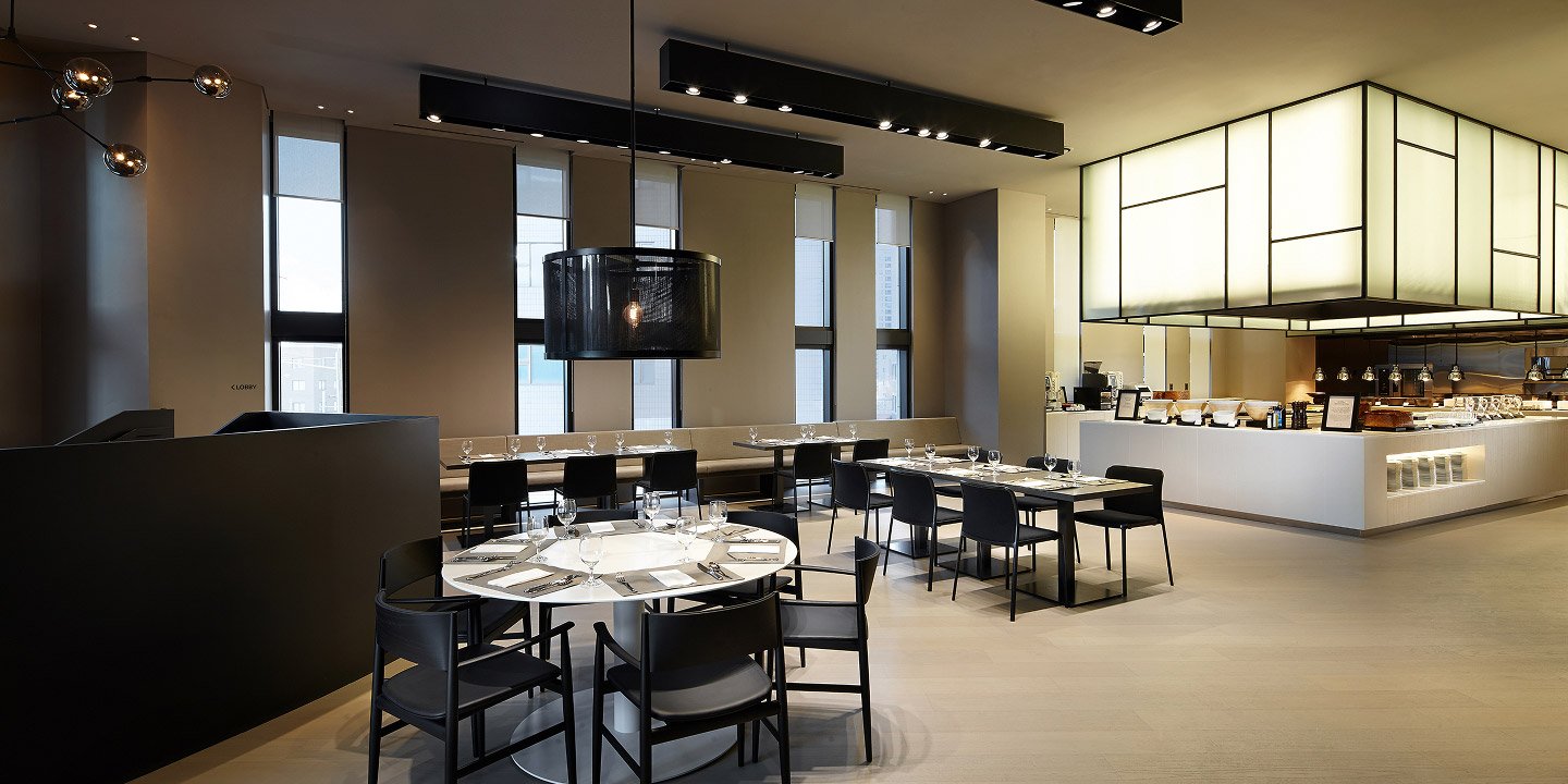 新羅舒泰九老的餐廳用餐空間