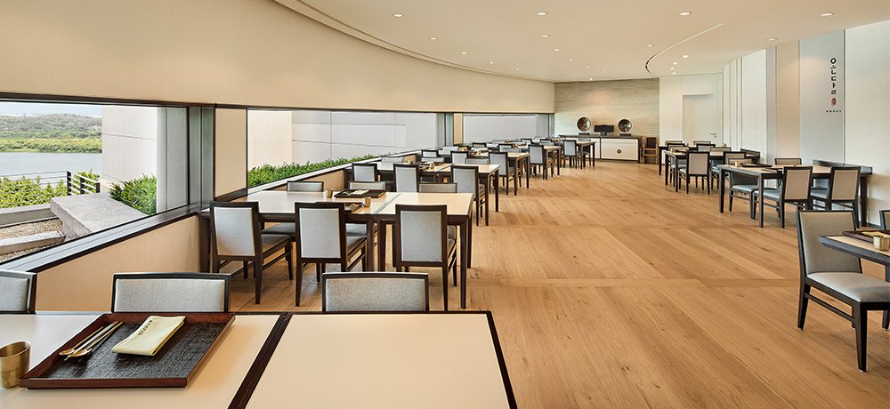 首爾格蘭德華克山莊的 Ondal 餐廳座位